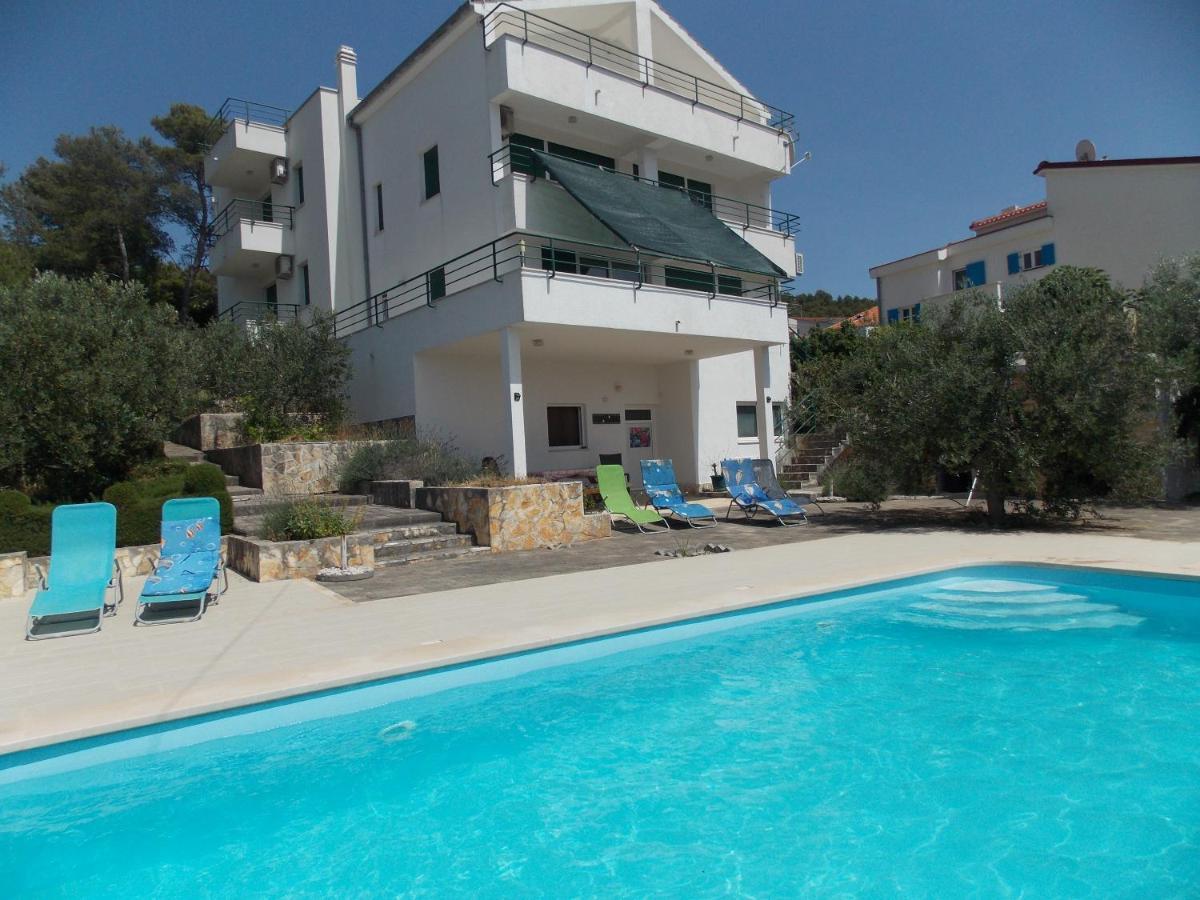 Apartments Villa Goja トロギール エクステリア 写真