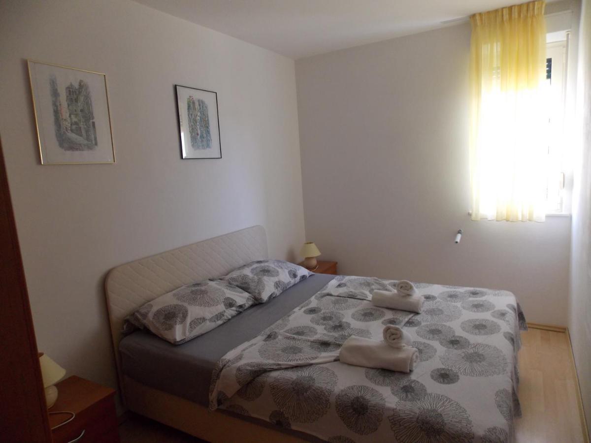 Apartments Villa Goja トロギール エクステリア 写真