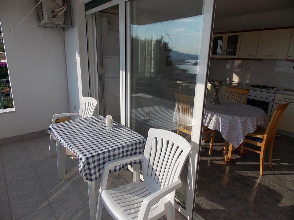 Apartments Villa Goja トロギール エクステリア 写真